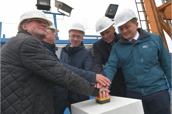 Offizieller Bohrbeginn der ersten Geothermie-Förderbohrung am 01.10.2018   © Stadtwerke Schwerin