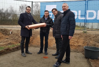 Wirtschaftsdezernent Bernd Nottebaum, Projektleiter Ronald Ganzfuss, Werkleiter Nils Lange und Volker Huber, Leiter der Goldbeckgeschäftsstelle Rostock © Landeshauptstadt Schwerin
